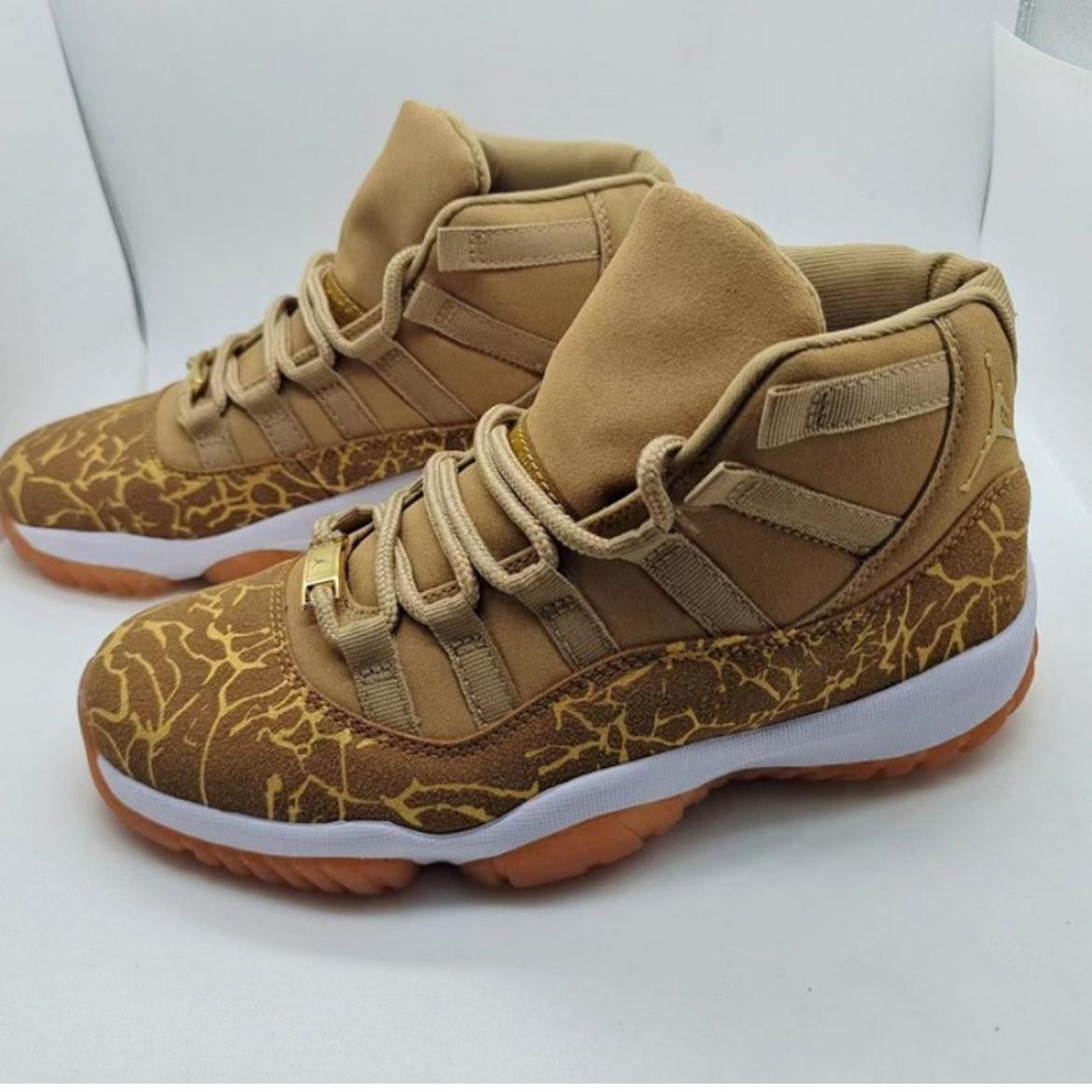 (WMNS) Air Jordan 11 Retro GOLD #
