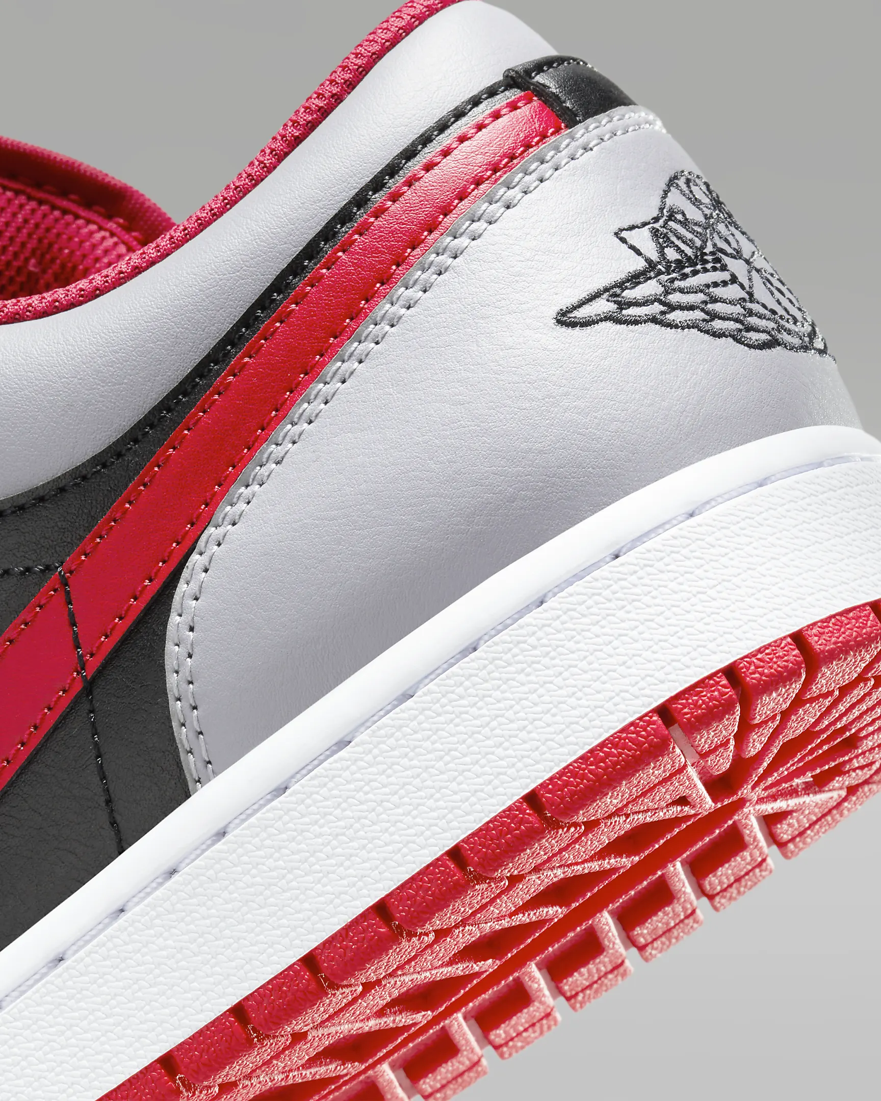 AIR JORDAN 1 LOW #