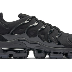 TRIPLE BLACK AIR VAPORMAX PLUS
