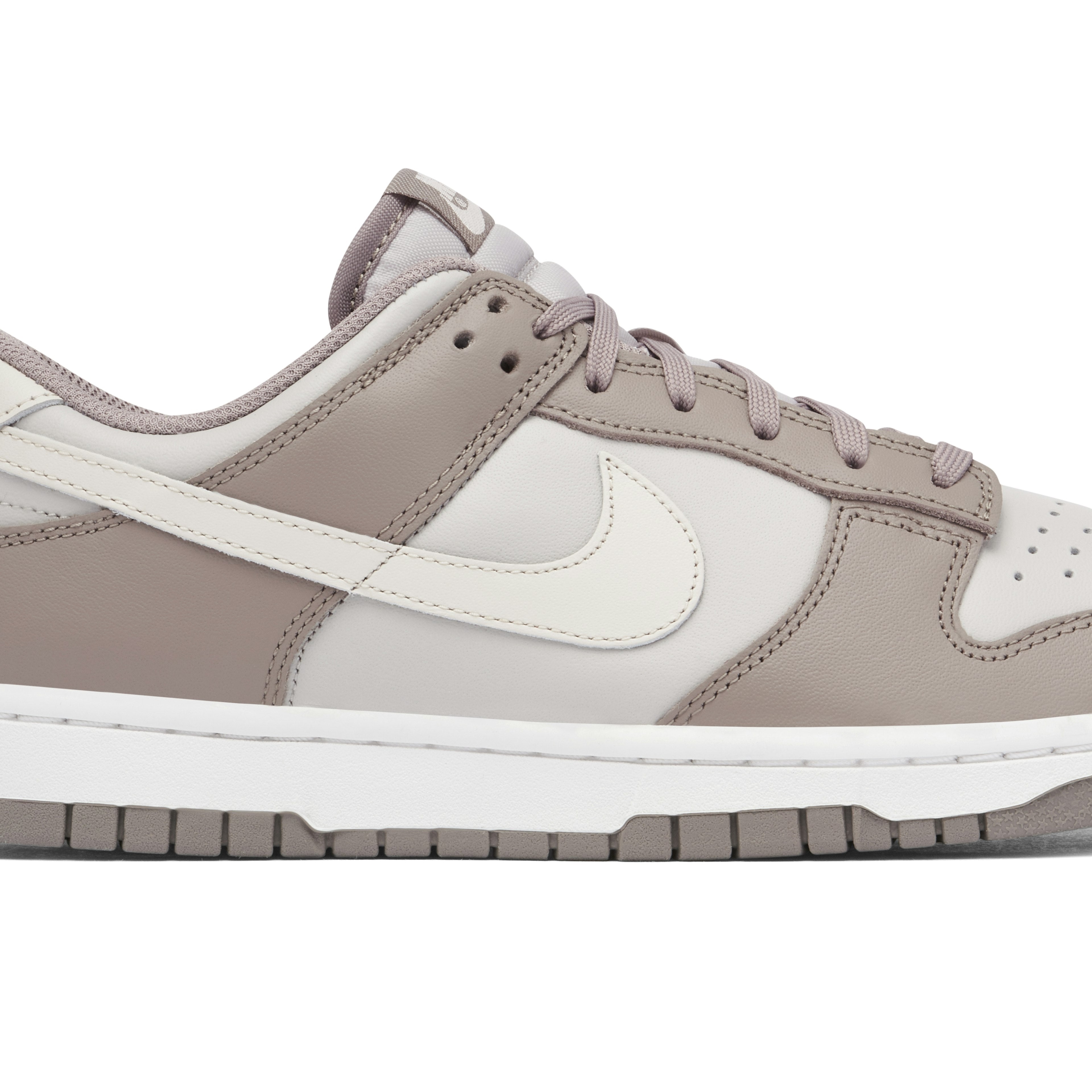 NIKE DUNK LOW BONE TAN