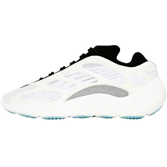 YEEZY 700 WHITE #