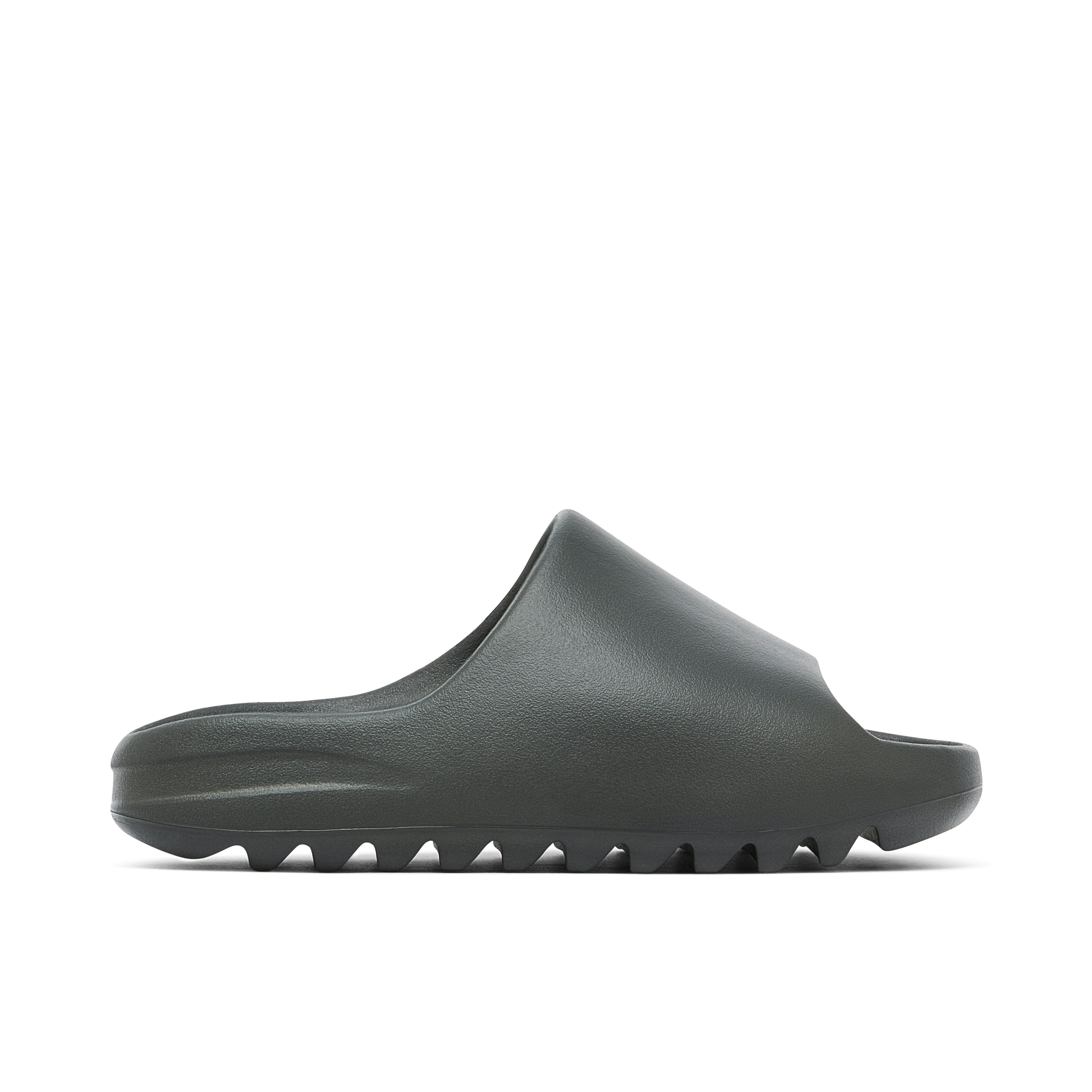 YEEZY SLIDES DARK ONYX
