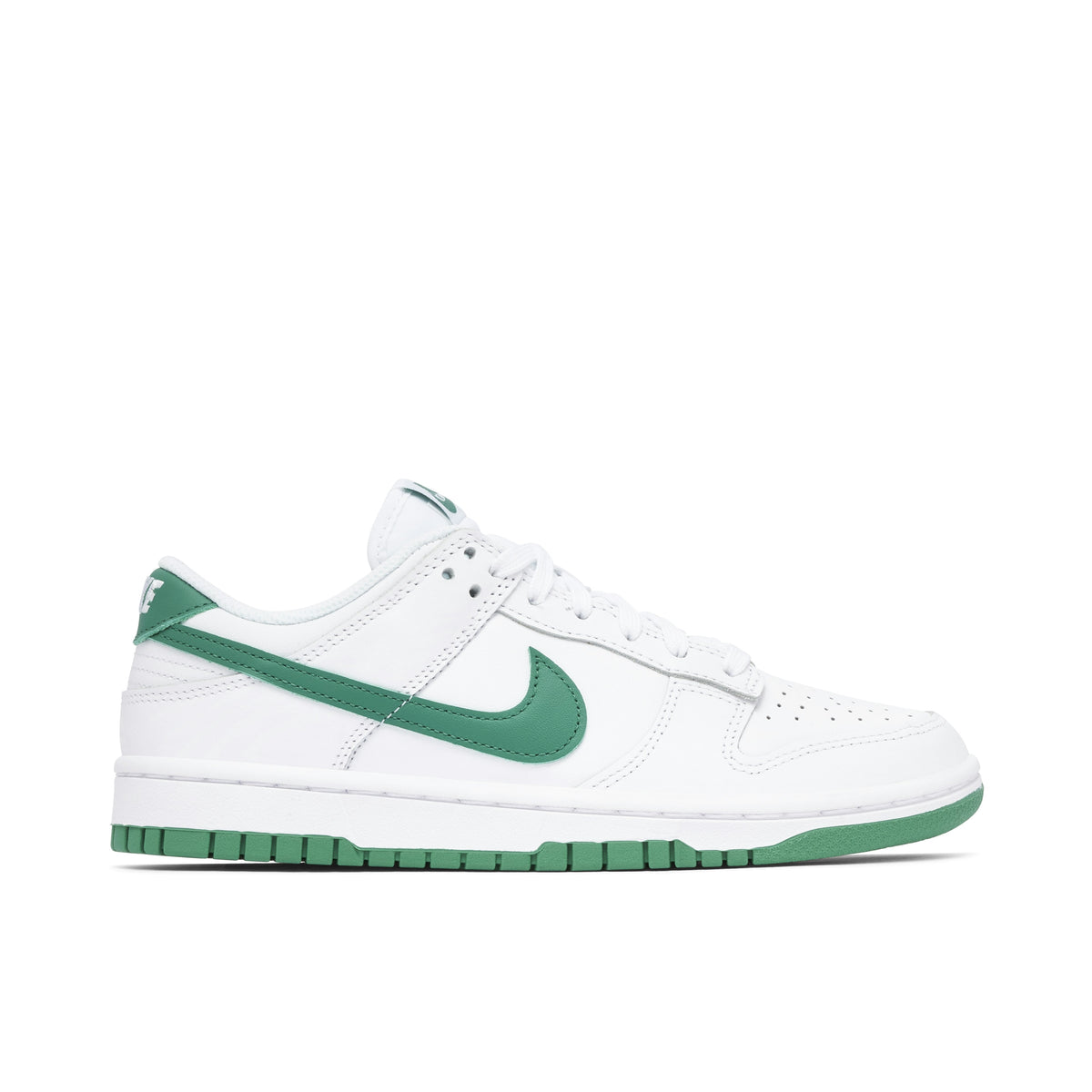 NIKE DUNK LOW WHITE LUCKY GREEN WOMENS