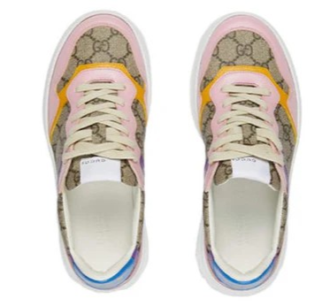 Gucci sneaker ' Beigen Monogram.